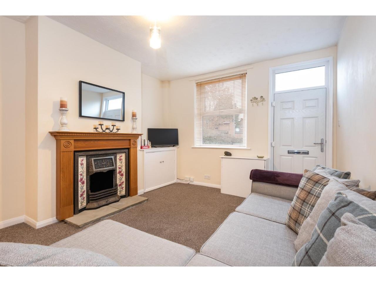 Beautiful 2 Bed With Free Parking - Pass The Keys Apartment York Exterior photo